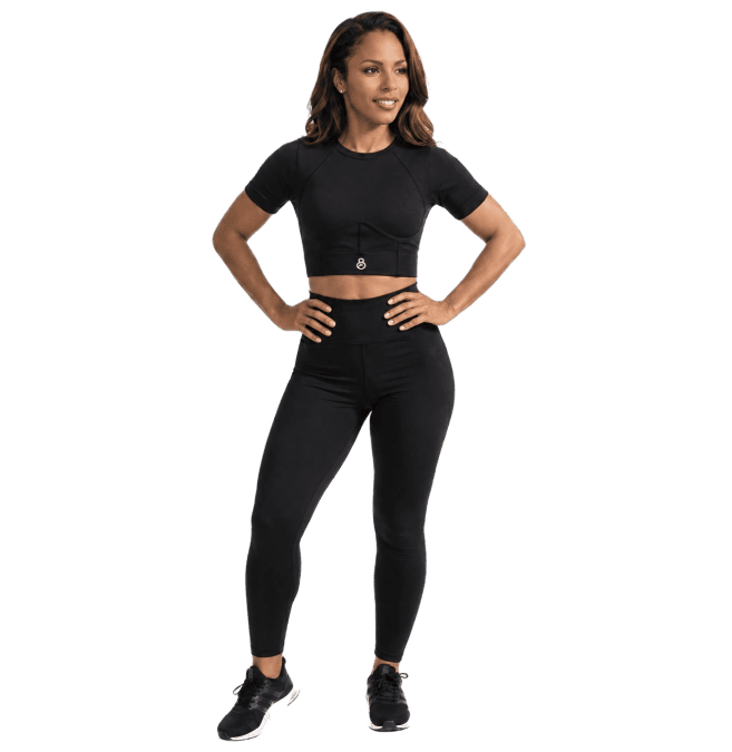 BLACK SHORT SLEEVE TOP & BLACK LEGGINGS